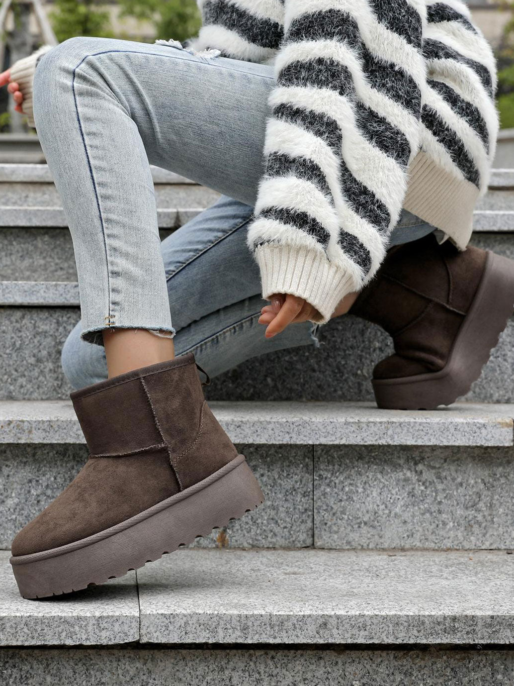 Jovana - Bamsestøvler i ruskindslook med plateausål